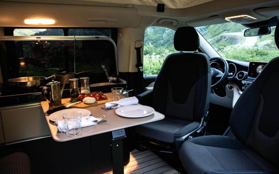Интерьер Mercedes-Benz Marco Polo (W447) 2019 года  (WW) (фото 45 из 48)